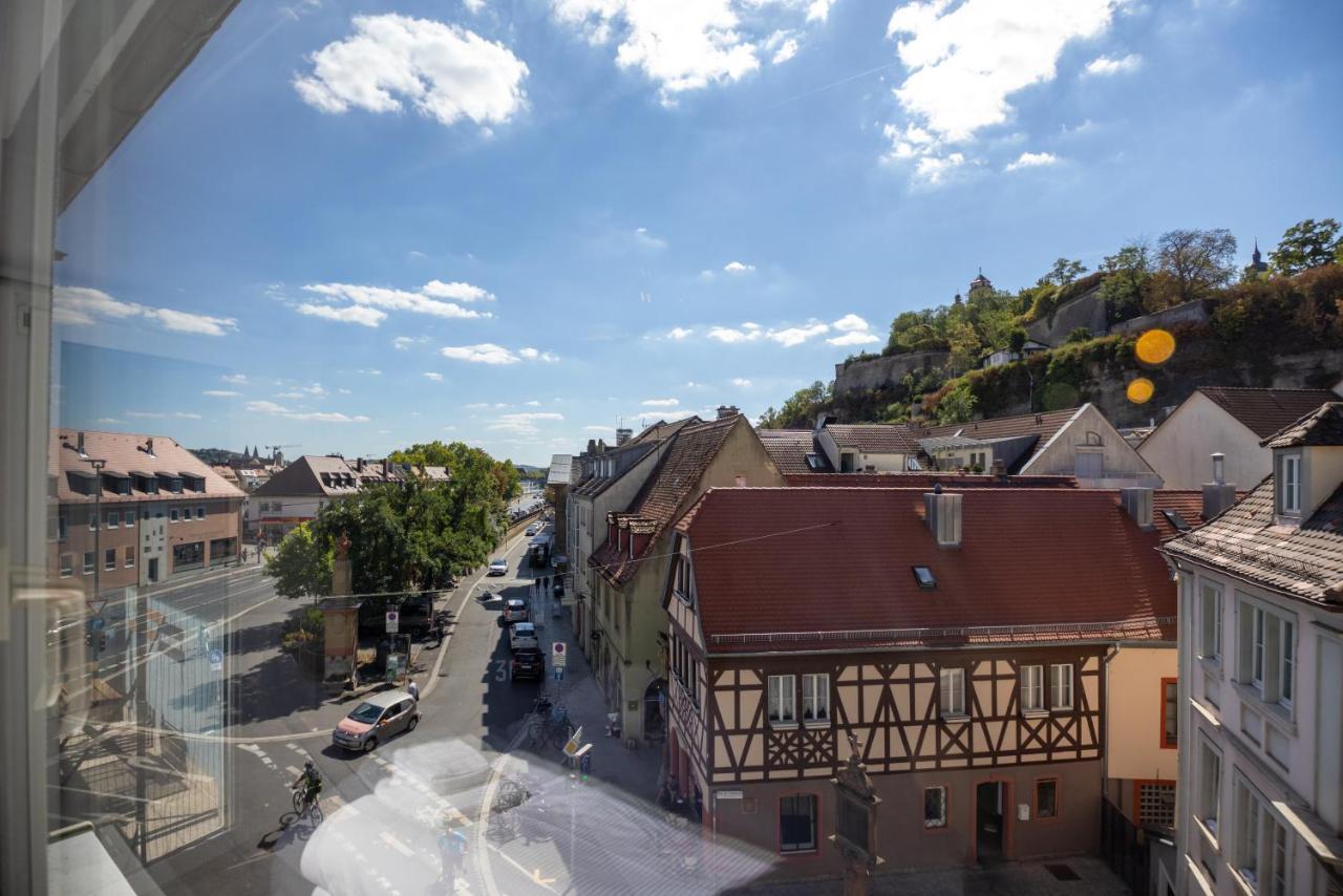 Apartment Mit Balkon Und Festungsblick Wurtzbourg Extérieur photo